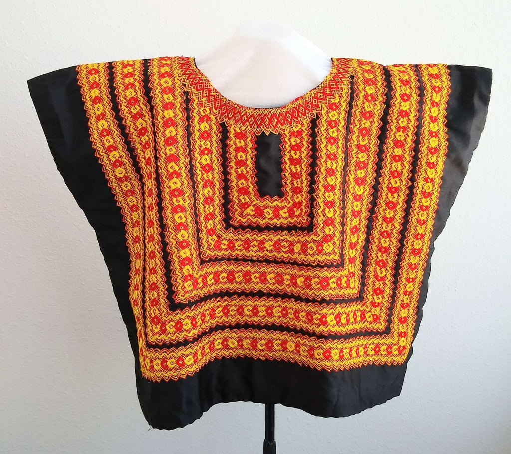 Huipil Tehuana Cadenilla - 25.5" W x 21.5" L