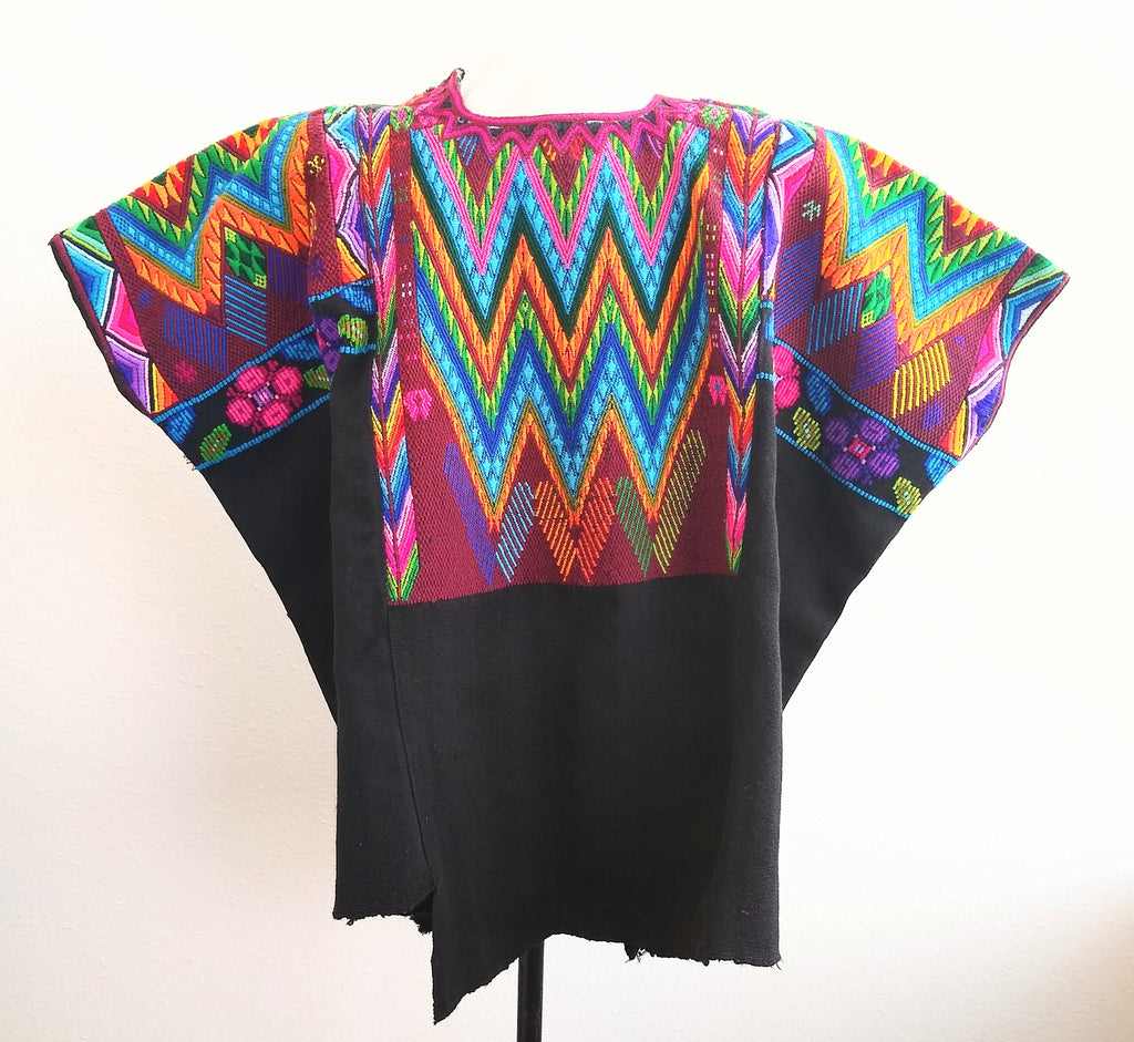 Huipil Chichicastenanga, Guatemala - 31" W x 26" L
