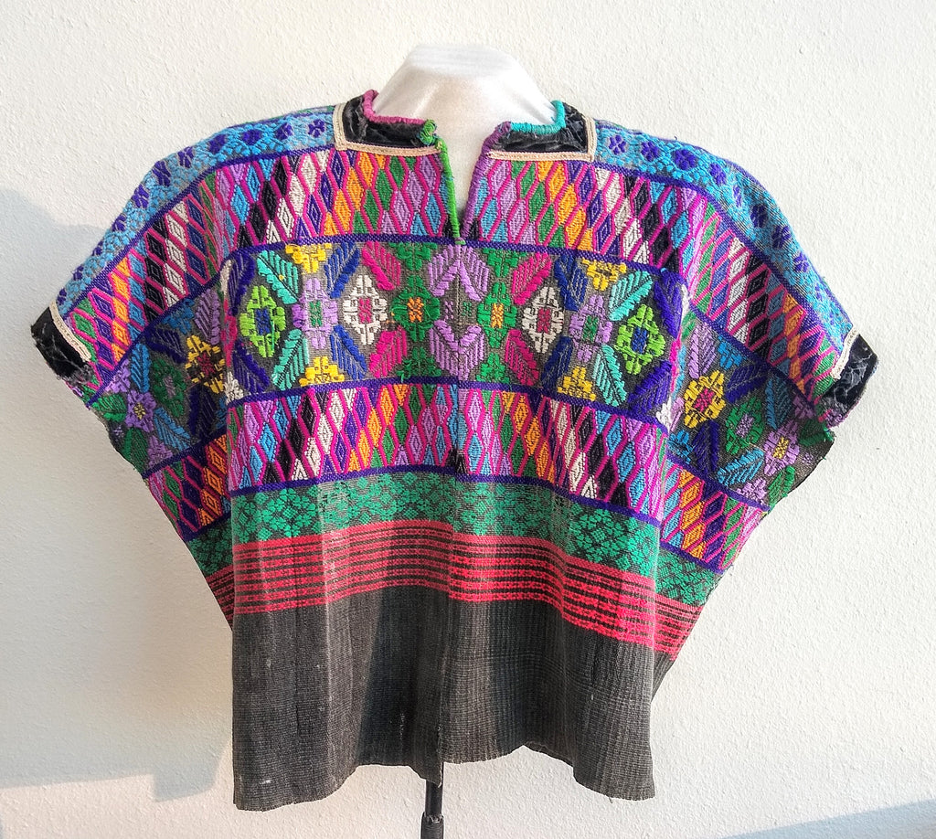 Huipil, Guatemala - 30" W x 22" L