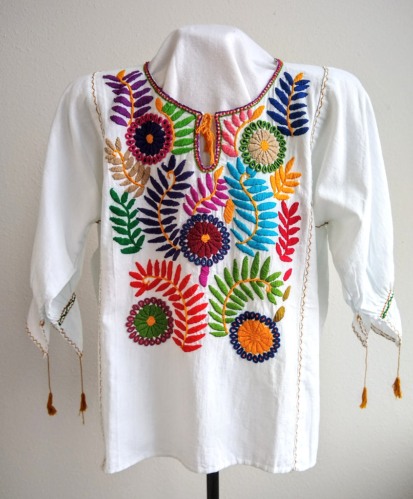 Chiapas Blouse/Blusa, Mexico -21.75" W x 24" L