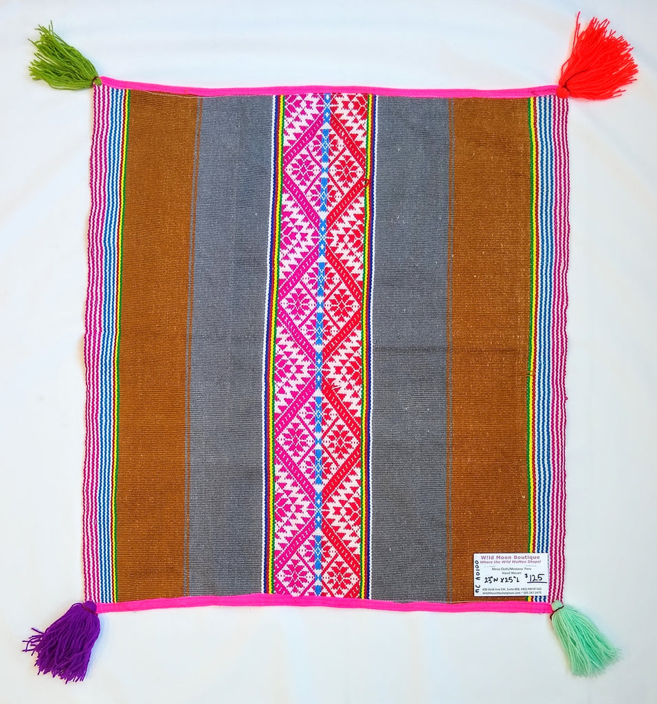 Q'ero Style Mesa/Mestana/Despacho Cloth - 23" X 25"