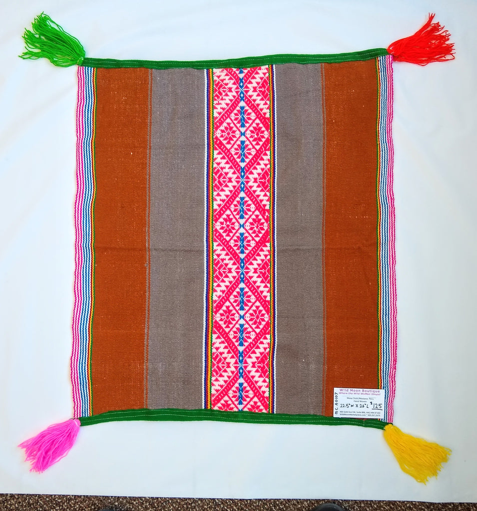 Q'ero Style Mesa/Mestana/Despacho Cloth - 22.5" X 26" HOLD
