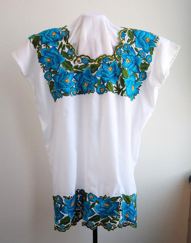 Yucatan Blouse/Blusa, Mexico - 26" W x 33" L