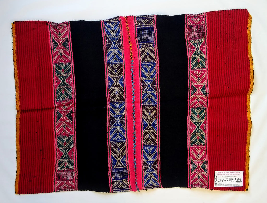 Q'ero Style Mesa/Mestana Cloth - 27.5" X 23"